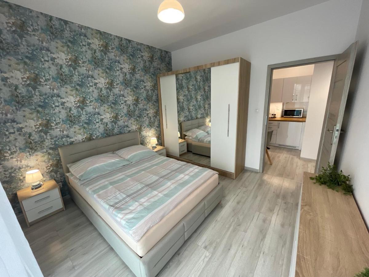 Apartament Nowoczesny Komfortowy Kustronia Z Garazem Balkonem Wanna 别尔斯克-比亚拉 外观 照片